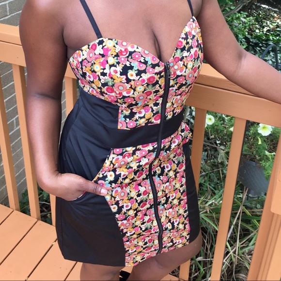 Front Zipper Print Dress - Picture 7 of 7